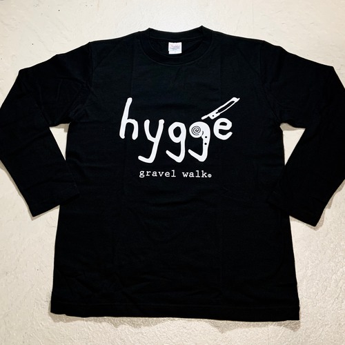 【Tシャツ（長袖）】Hygge（ロゴ大） ブラック