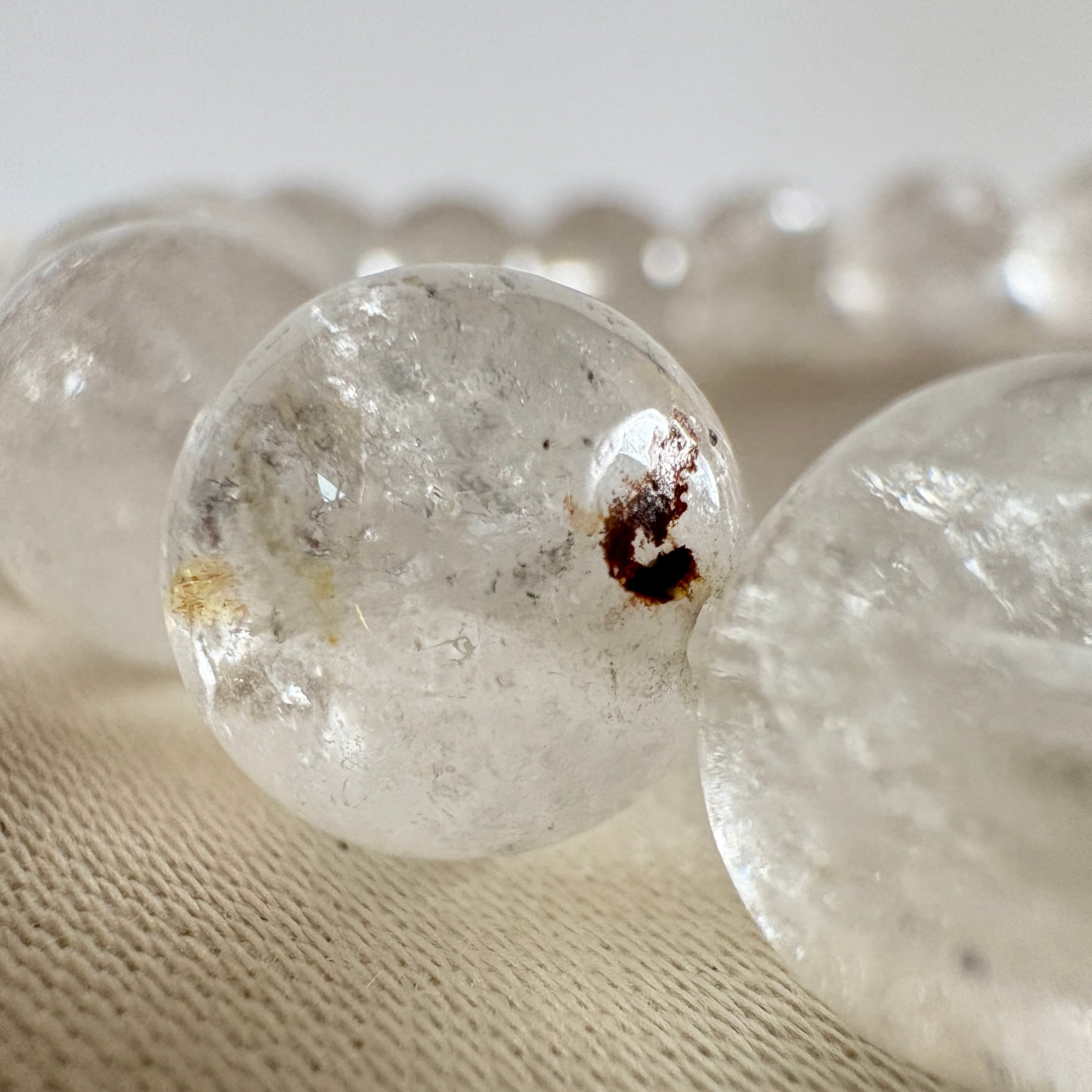 ガネーシュヒマール水晶 10mm珠 ブレスレット｜ヒマラヤ聖地の