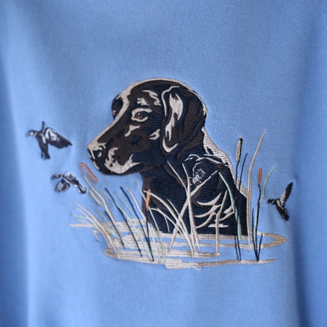 "刺繍" dog and bird good coloring over silhouette sweat