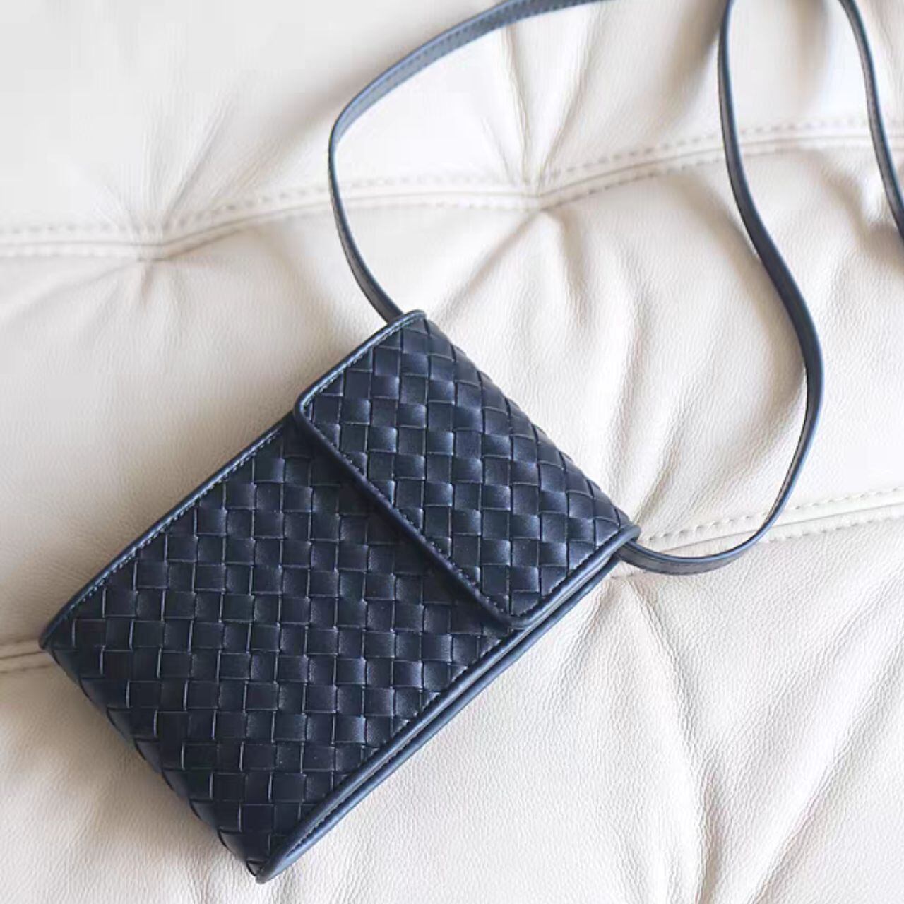 メッシュ編みレザー斜め掛けショルダーバッグ G110