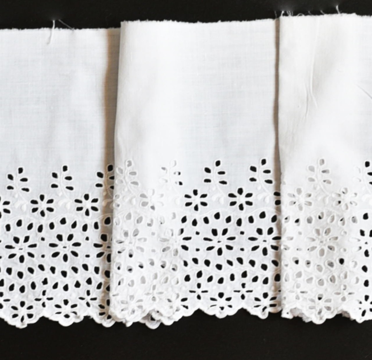 フランス アンティーク ホワイトワーク刺繍トリム 【sa811】