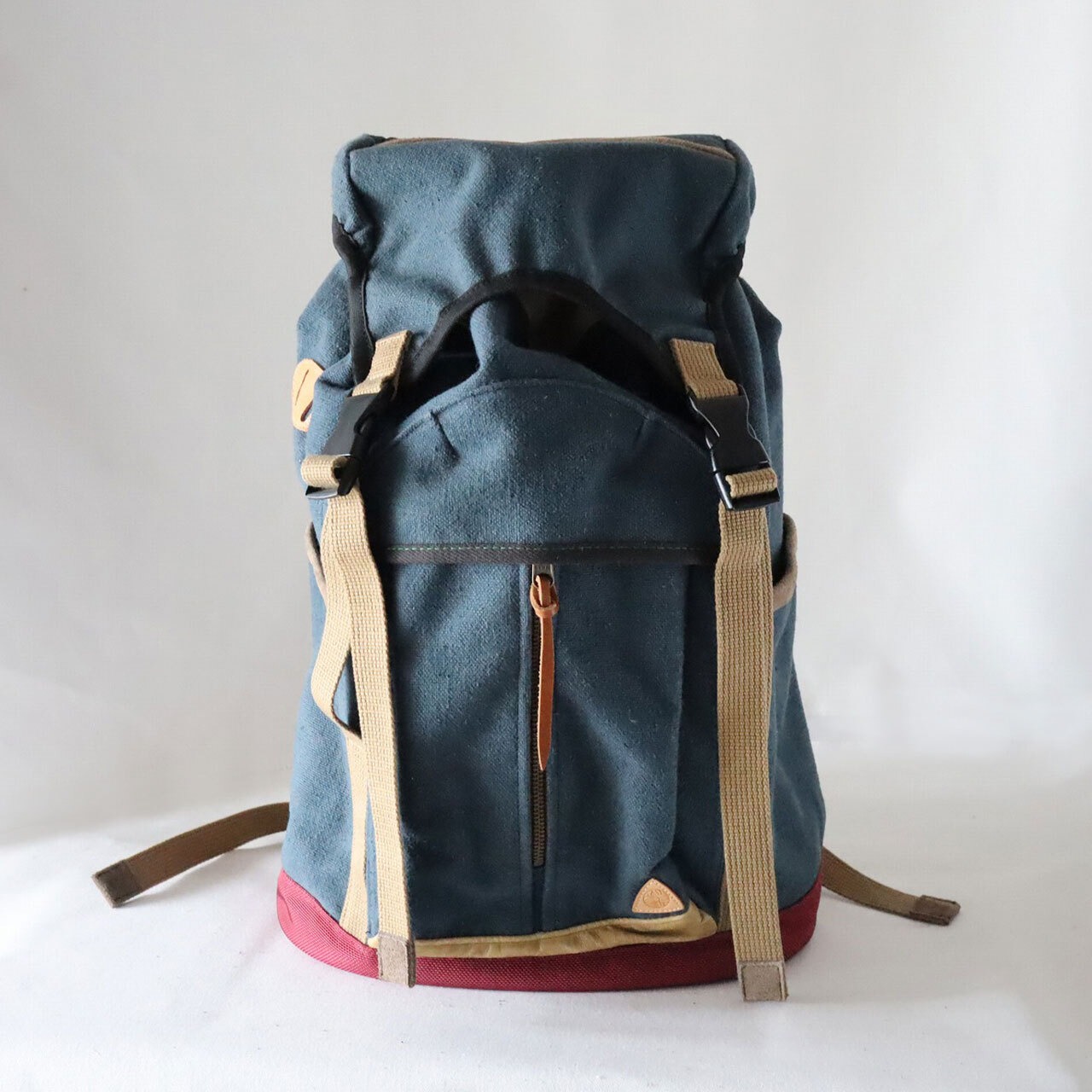 【Deadstock Item】バックパック / Top-flap Draw Backpack/ ネイビー×バーガンディ・ボトム