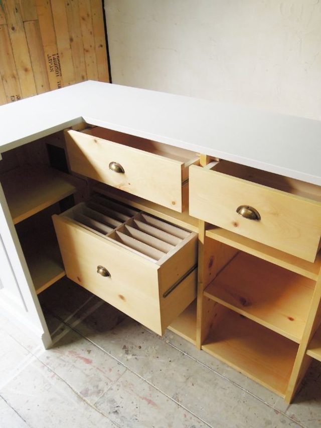 お花屋さん向け作業台カウンター68 (梱包作業に向いたオーダーメイドレジ台)W1800