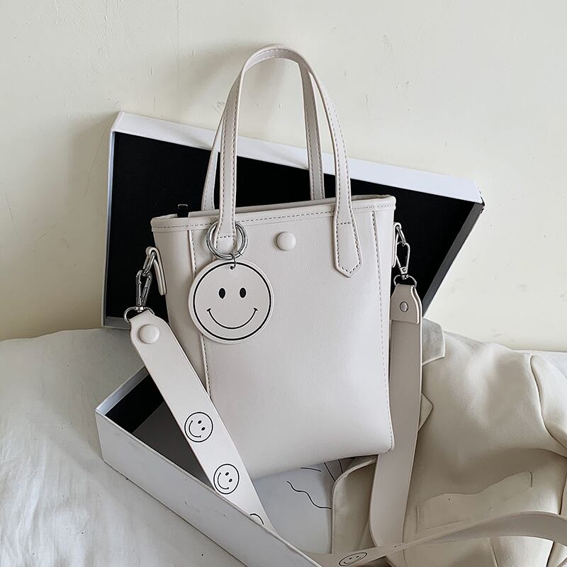 小さなバッグ女性バッグ2020夏の新しいトレンディな野生のショルダーメッセンジャーバッグinsネット赤ファッションバケットバッグ Tiancai_Wing_Bag5508937