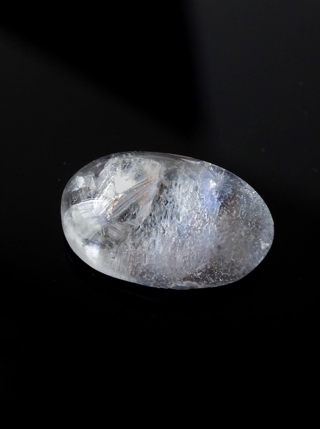 【貫入タイプ】Dumortierite in Quartz - a011