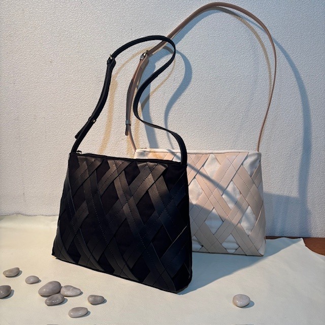 BARDOT ROSE メッシュ×ポケットショルダー