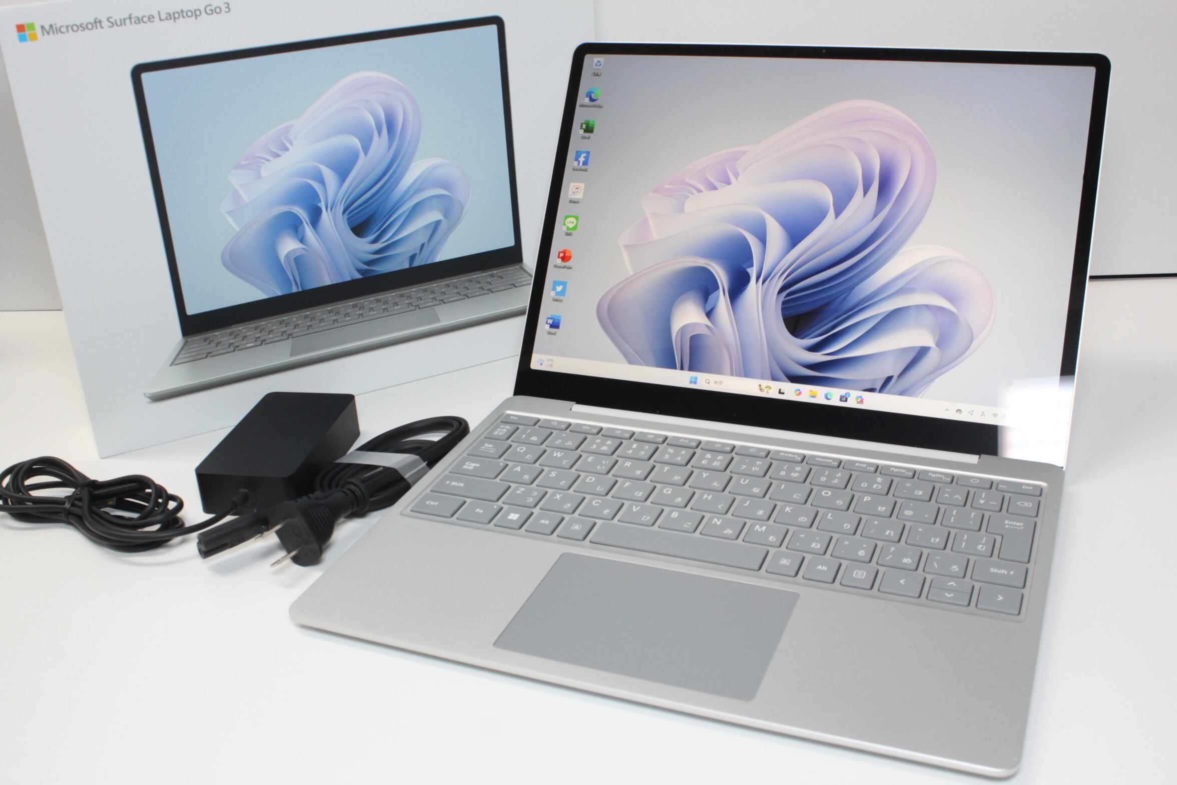 ジャンク品】Surface Pro(第5世)intel Core i5/256GB/メモリ ジャンク品】Surface Pro(第5世)intel Core i5/256GB/メモリ