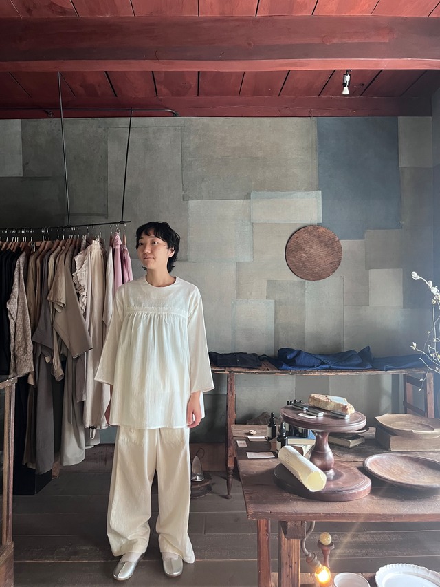 文言　COSMIC WONDER ｜ Shangri-La farmer shirt white