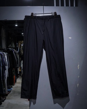 【add (C) vintage】“PRADA” Shiny Black Straight Silhouette Slacks Pants