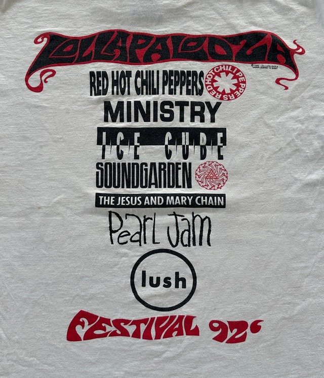 -Lollapalooza- Vintage 90s XL Fes T-shirt Made in USA
