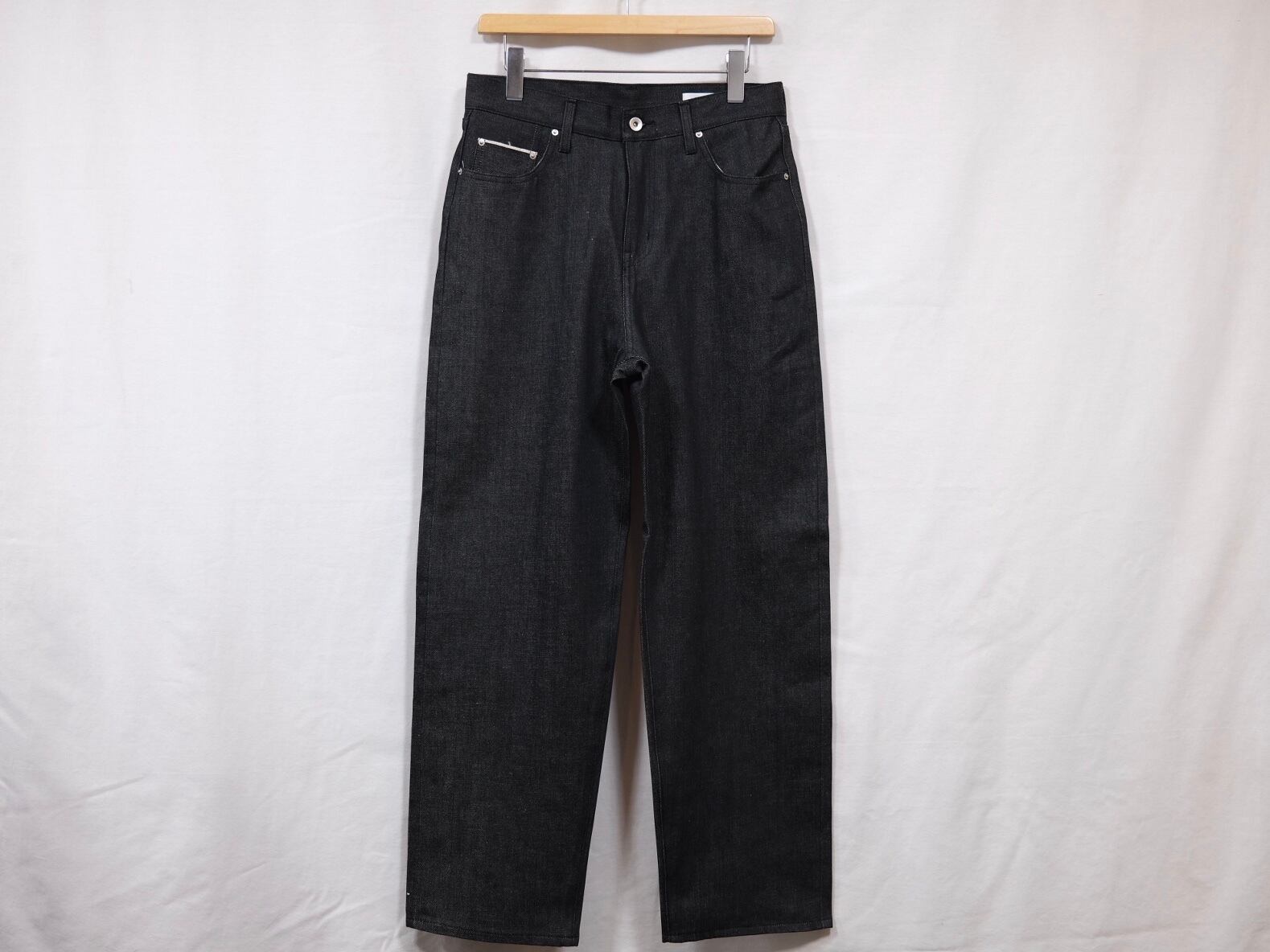 DIGAWEL” STRAIGHT DENIM PANTS BLACK” | Lapel online store