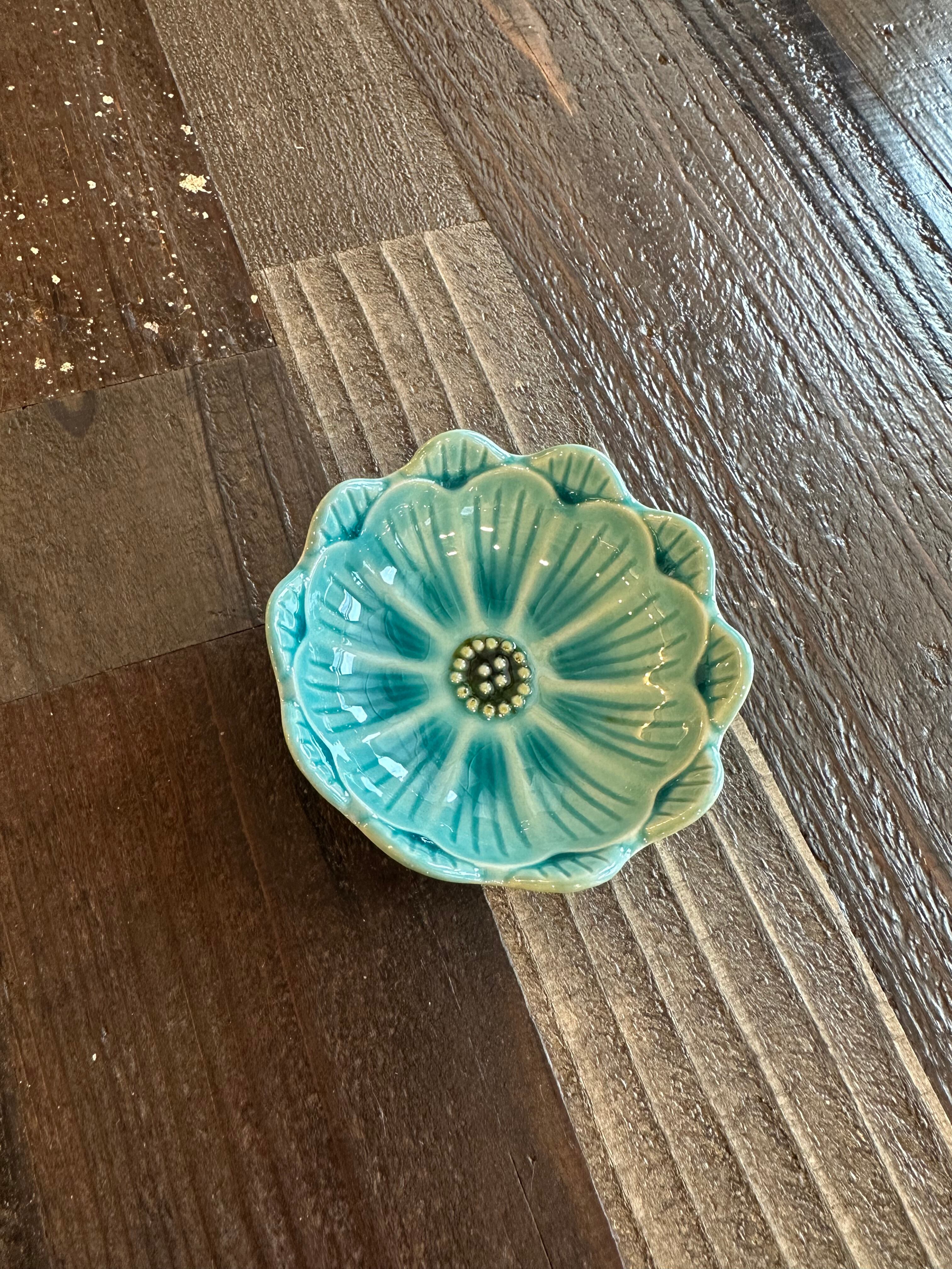 くすみカラーの14cmプレート 4種 | 陶器屋カフェつむぎ produced by