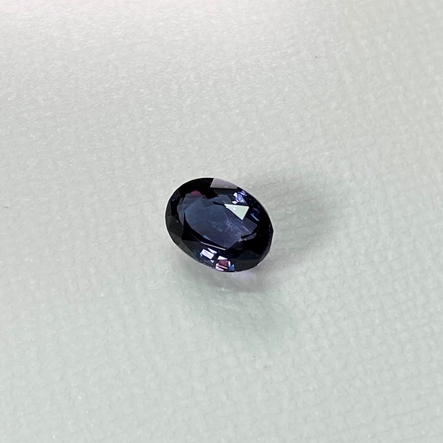 ⁂天然⁂　◇カラーチェンジガーネット◇　1.49ct 　ＡＡＡ　ベキリーブルー