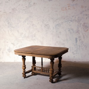 テーブル/アンリ2世テーブル/アンリ2世様式/フレンチアンティーク/剥離/ディスプレイ/店舗什器/スタジオ