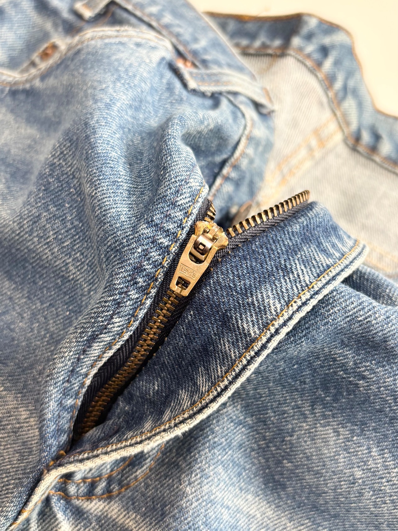 90s Levi’s 517 BOOT CUT DENIM MADE IN USA Size W32L30