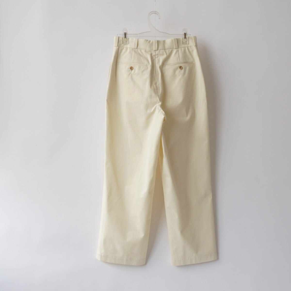 HERILL EGYPTIANCOTTON CHINO TRACK PANTS | sweatreno.com