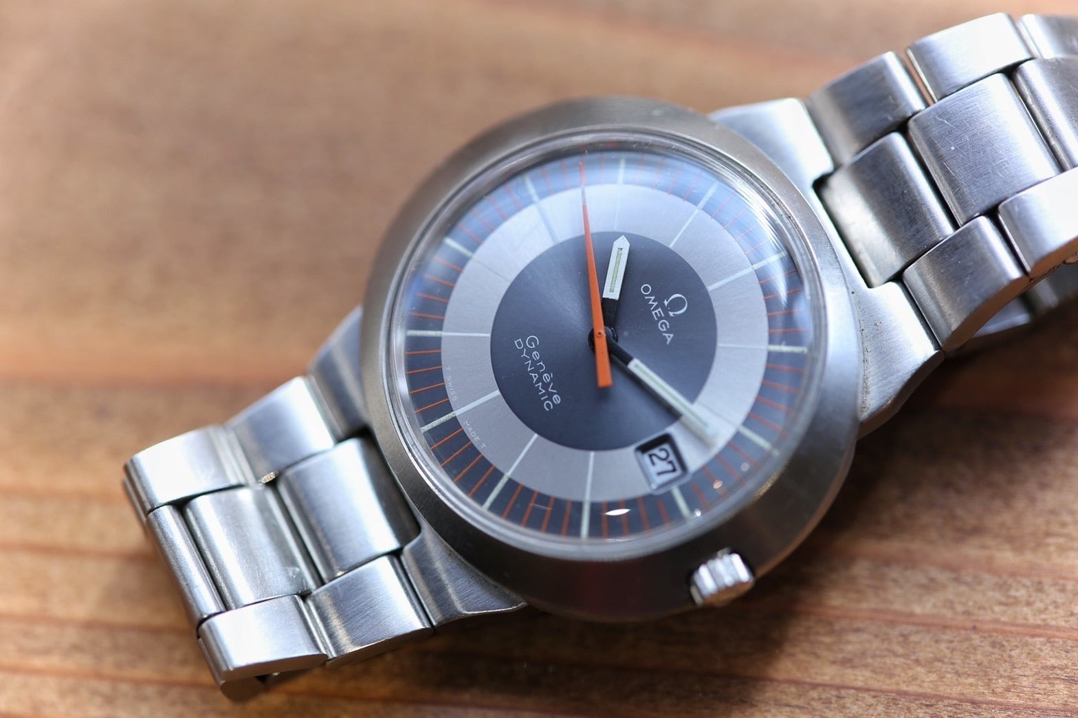 OMEGA】1970's ジュネーブ ダイナミック フルサイズ グレー×レッド