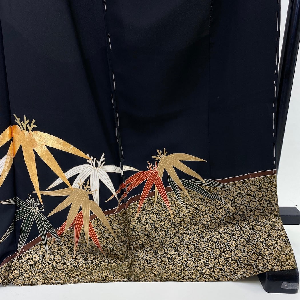 リサイクル着物 リメイク 黒留袖 絵羽 えば 生地 材料 正絹 素材 G188