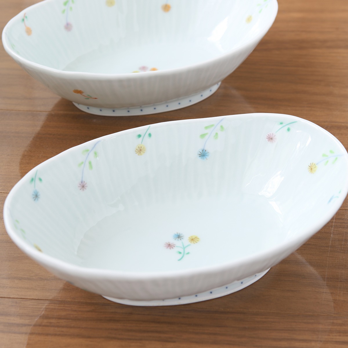 うつわ藍水 ｜ 楕円鉢 丸小花（2色）No,1 水色 / No,2 オレンジ 
