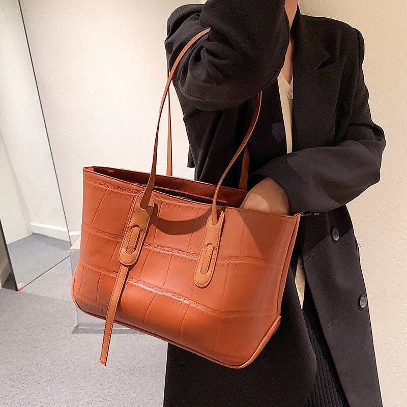 カジュアルショルダーバッグオータムウィンタースタンダード レトロ 秋物 冬物 トートバッグ Tiancai_Wing_Bag52393999043