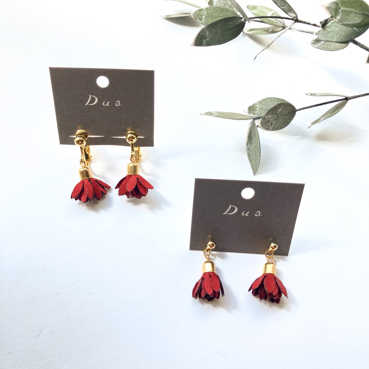 ふわりミニ花びらタッセルのシンプル〈ピアス/イヤリング〉 | Dua 
