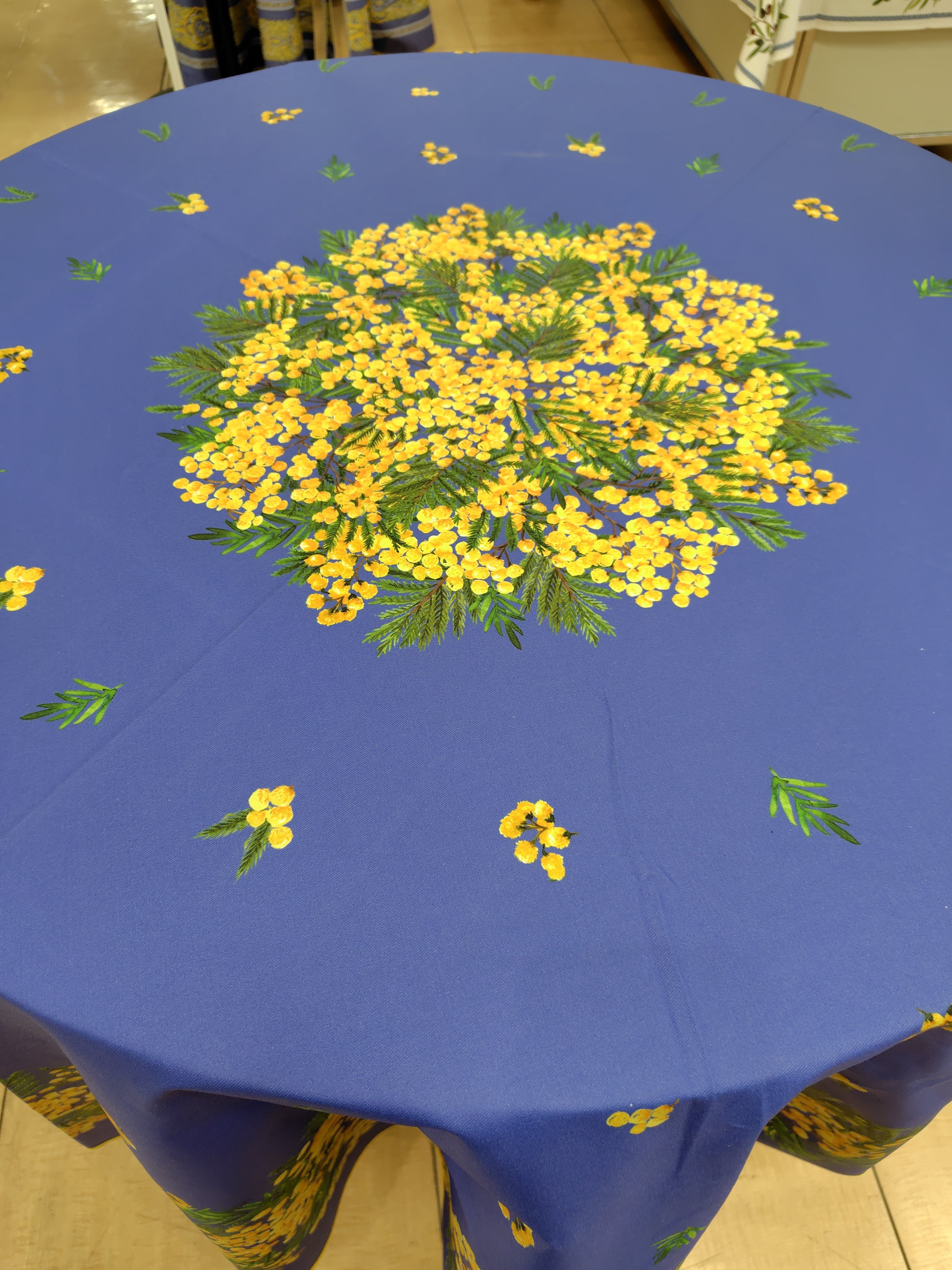 南仏プロバンスのテーブルクロス ファビウス