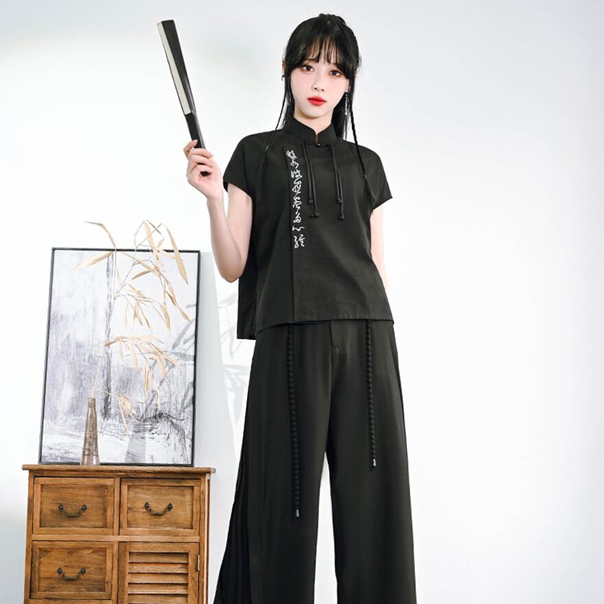 中華ゴシック 古怪舎 ノースリーブ 刺繍 スタンドカラー 中華系ファッション 30代ファッション 夏服