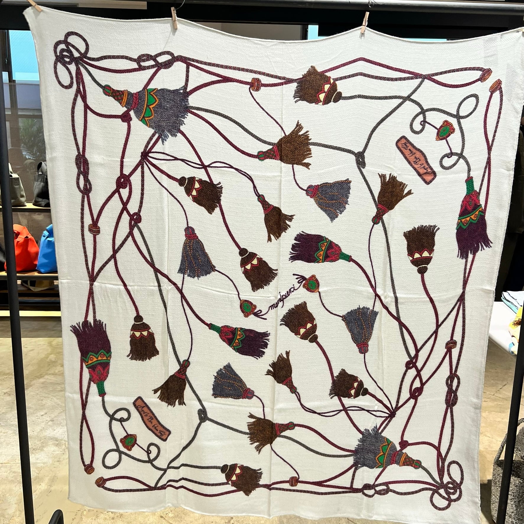 manipuri:2 ウール/シルク ストール (タッセル)ヘリンボーン織 120cm × 120cm