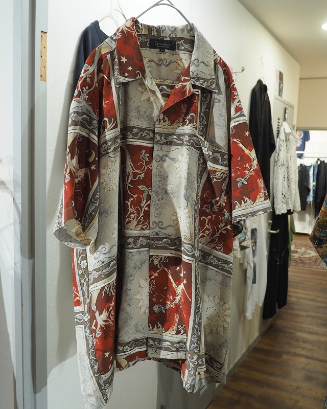 1990s Beautiful Baroque pattern vintage loose SS Open collar Shirt
