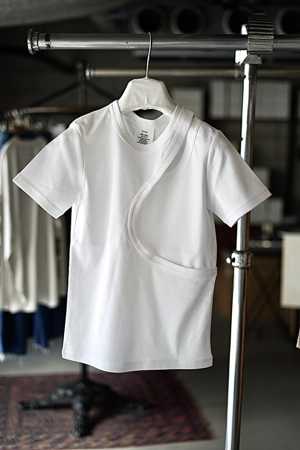 HYKE / LAYERED SHORT-SLV TEE ( WHITE , KHAKI , BLACK ) | JUQUI Online