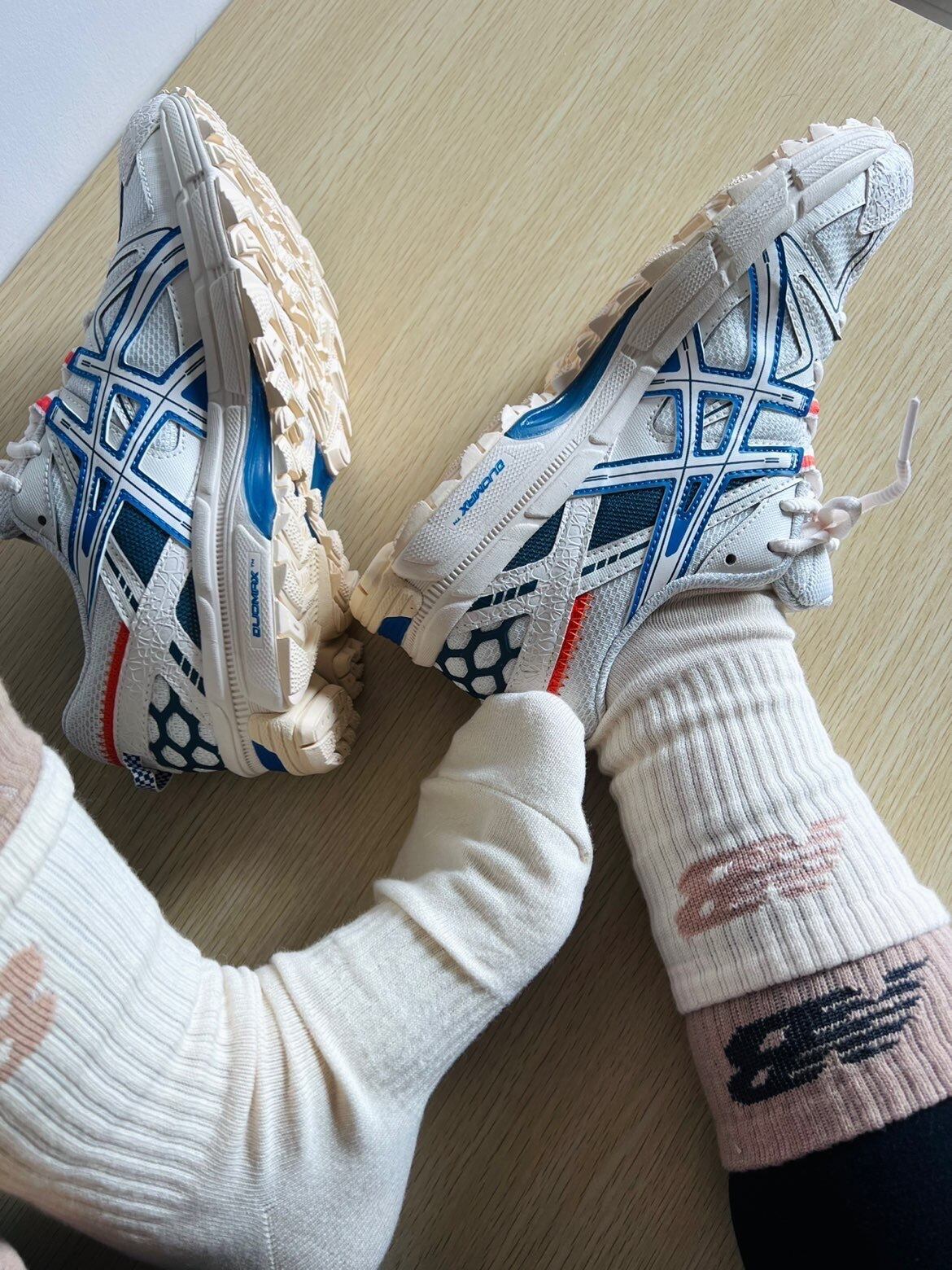 日本未発売 Asics アシックス ゲル カハナ8 メンズスニーカー 日本未発売 Asics アシックス ゲル カハナ8 メンズスニーカー