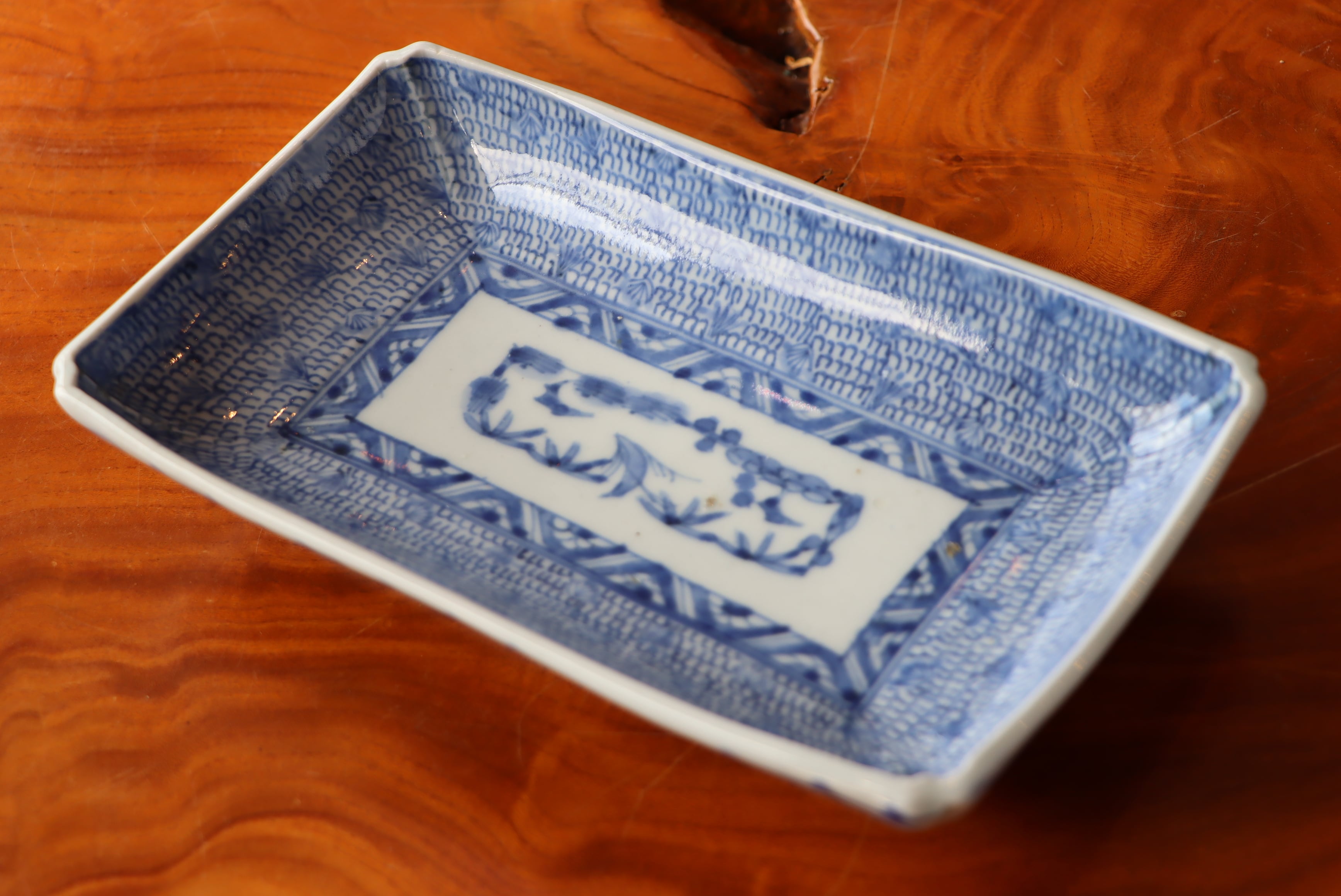 長皿 伊万里焼 染付 微塵唐草文 | (有)新原美術