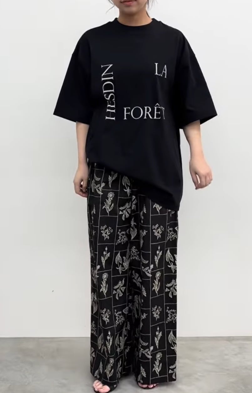 CLOCHE(クロッシェ)】ロゴプリント五分袖Tシャツ［612-85735