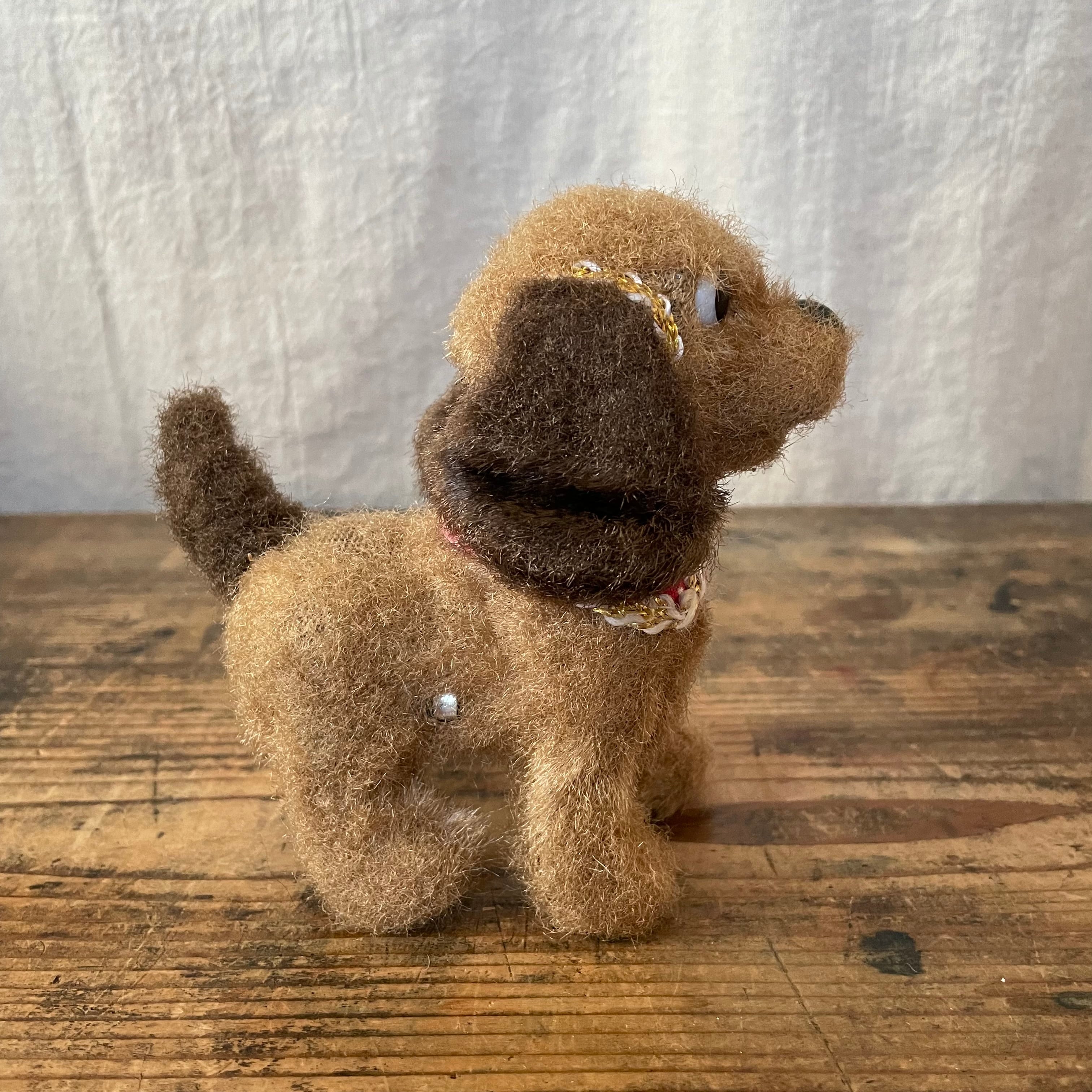 口が開く犬 | tsuitachi craft&brocante