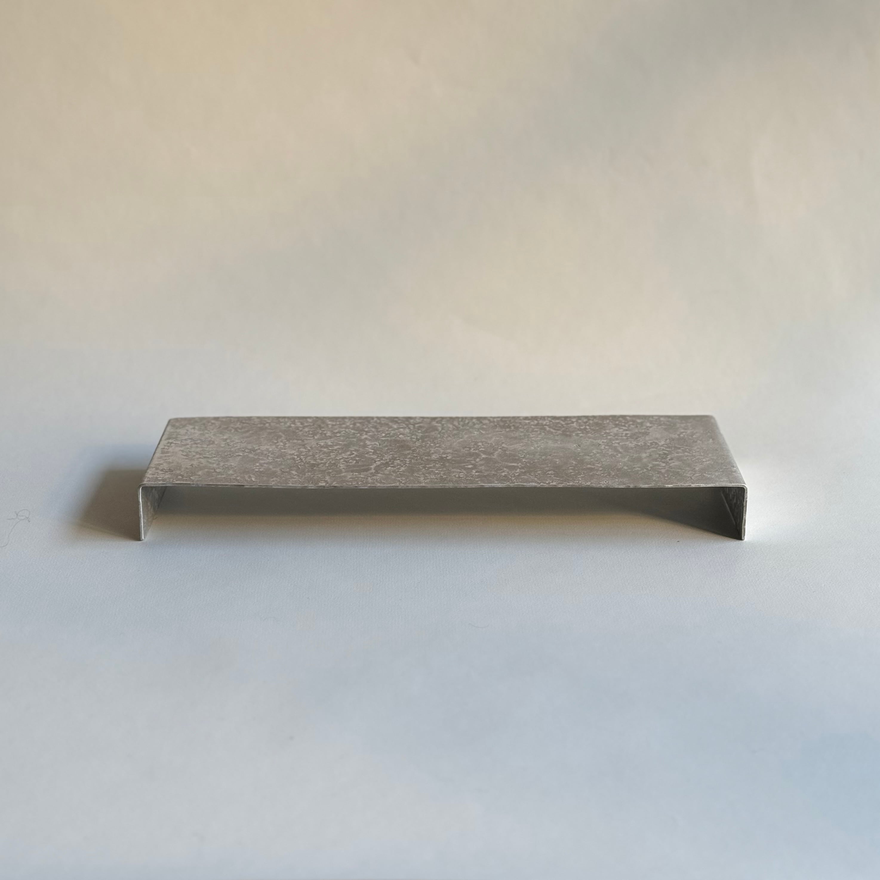 渡辺遼 置き床 へろへろ M アルミニウム