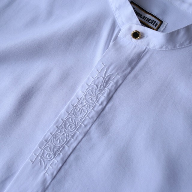 "刺繍" 蔦 motif design fry-front band-collar over silhouette minimal shirt