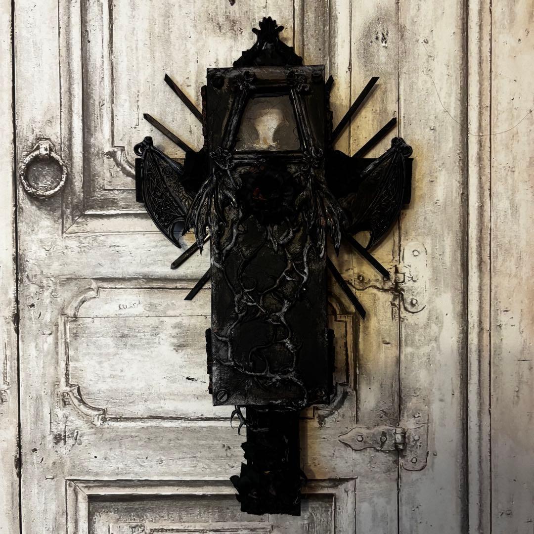 1点限定品】Sacred Relic - 磔刑の骨十字架オブジェ | VIRTU MORE