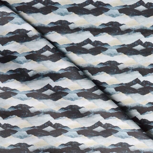 コットン生地 < Mountains > -mini- 48cm x 52cm