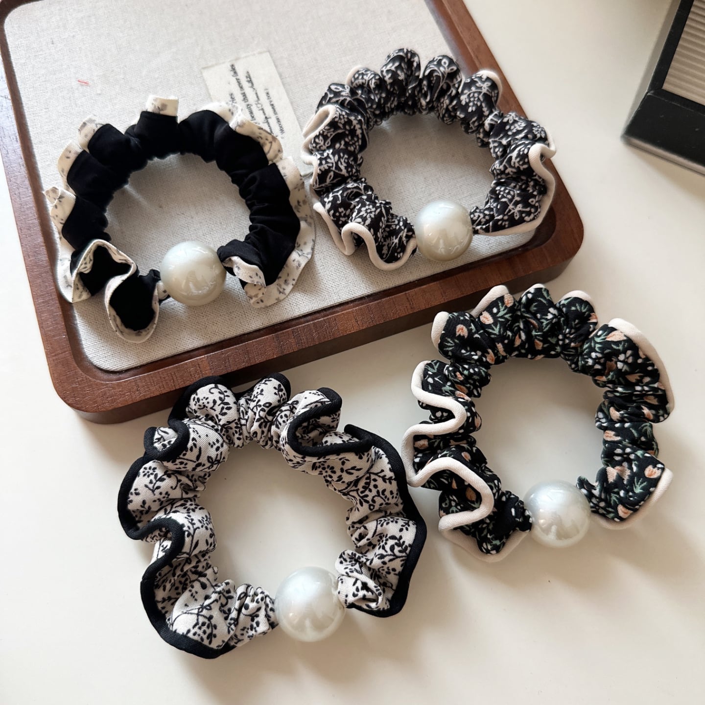 パールデザイン 花柄シュシュ 00578