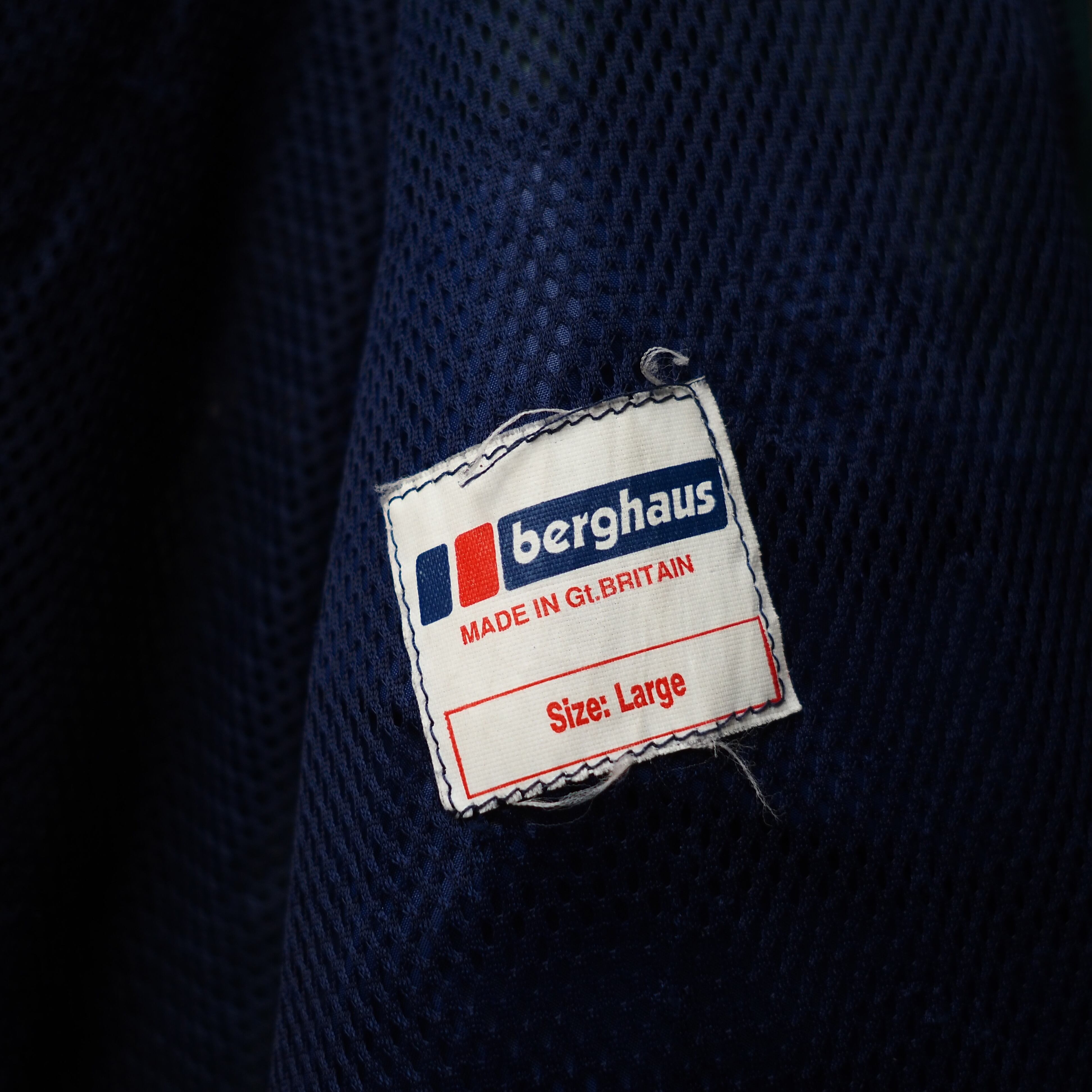 Oasis! UK 1980's- Berghaus “HURRICANE” Shell Jacket Size L Oasis! UK 1980's- Berghaus “HURRICANE” Shell Jacket Size L