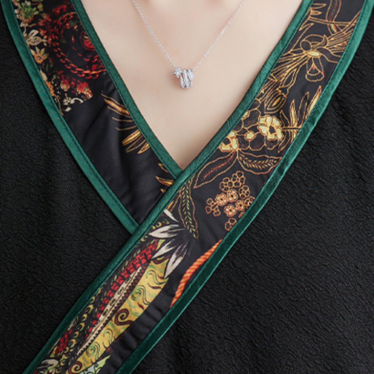 ヴィンテージ 花柄 ブラックワンピース 00021