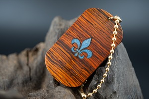 【 エスニックなローズウッド 】 ココボロ ドッグタグ 象嵌 フルールドリス