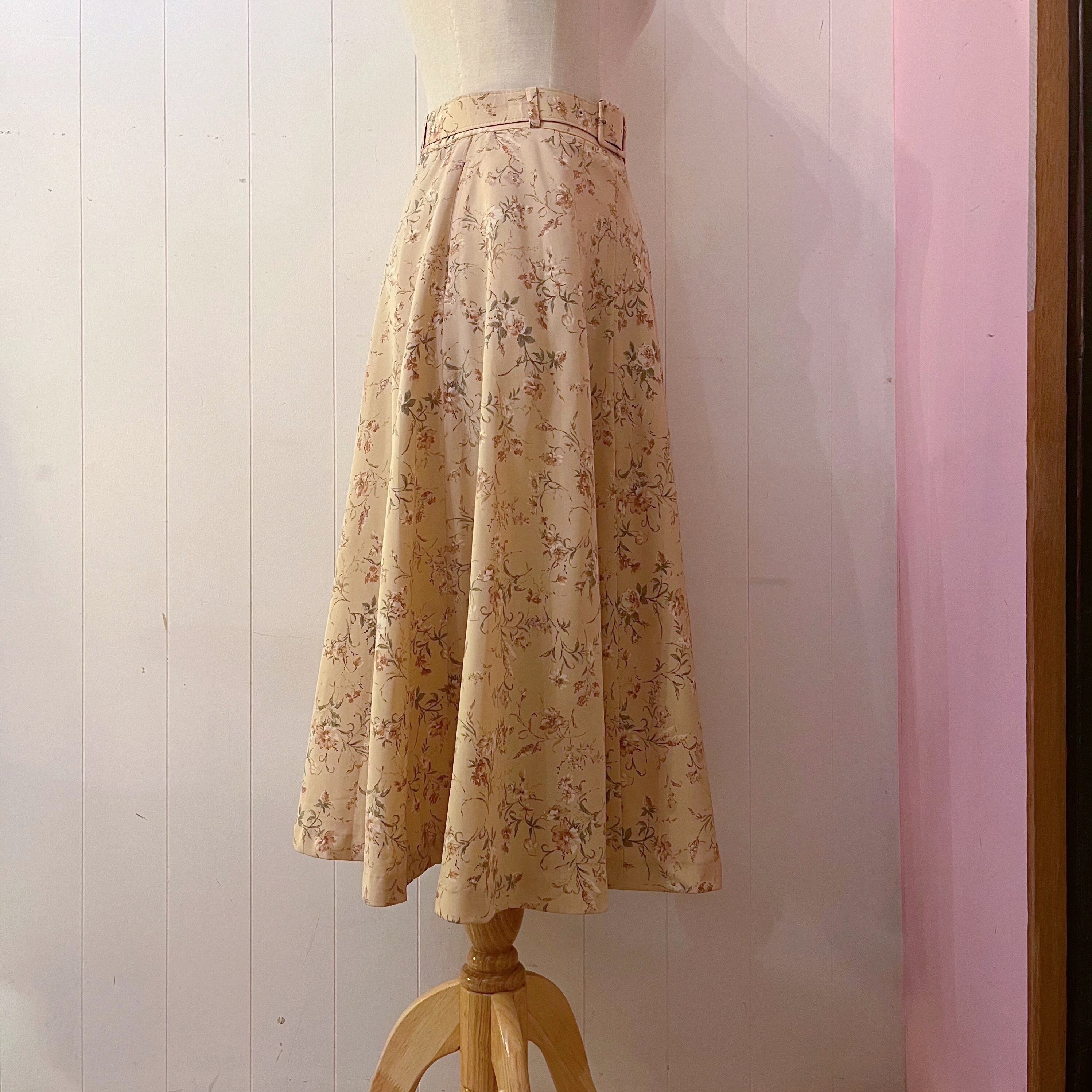 cream beige flower belt flare skirt