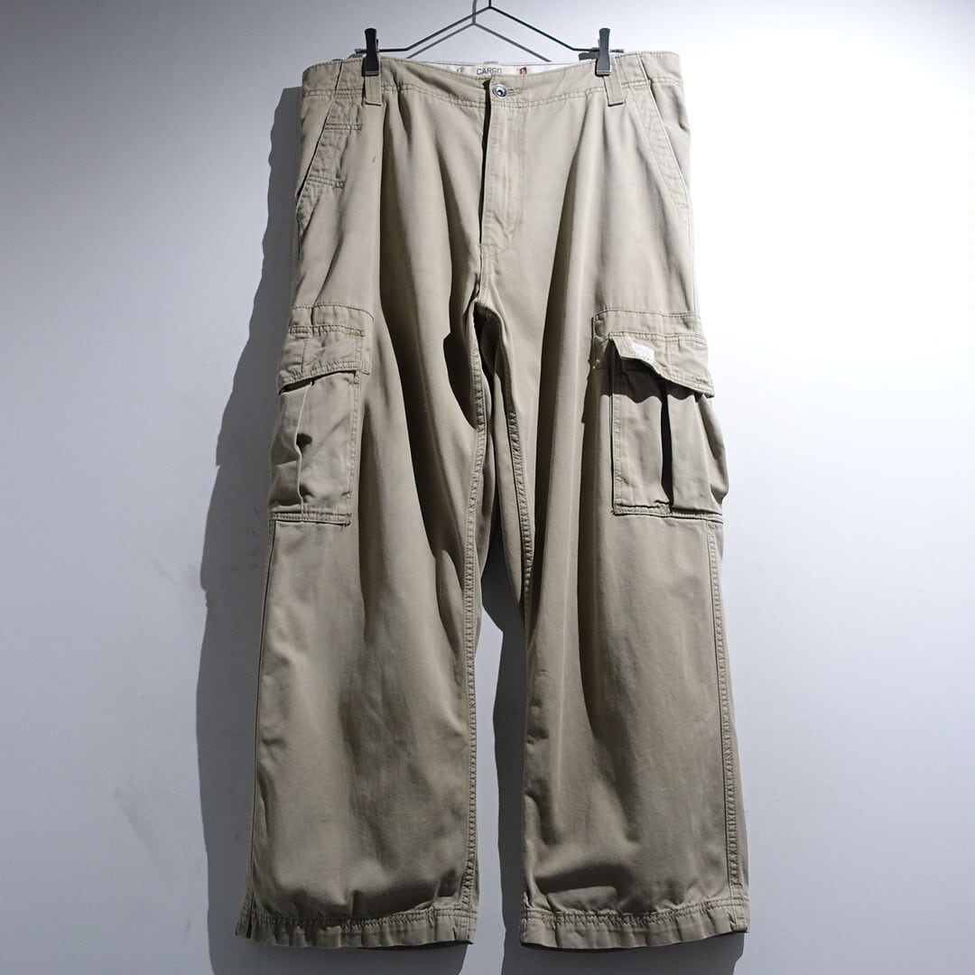 O0s "Levi's" Beige Loose Straight Cargo Pants