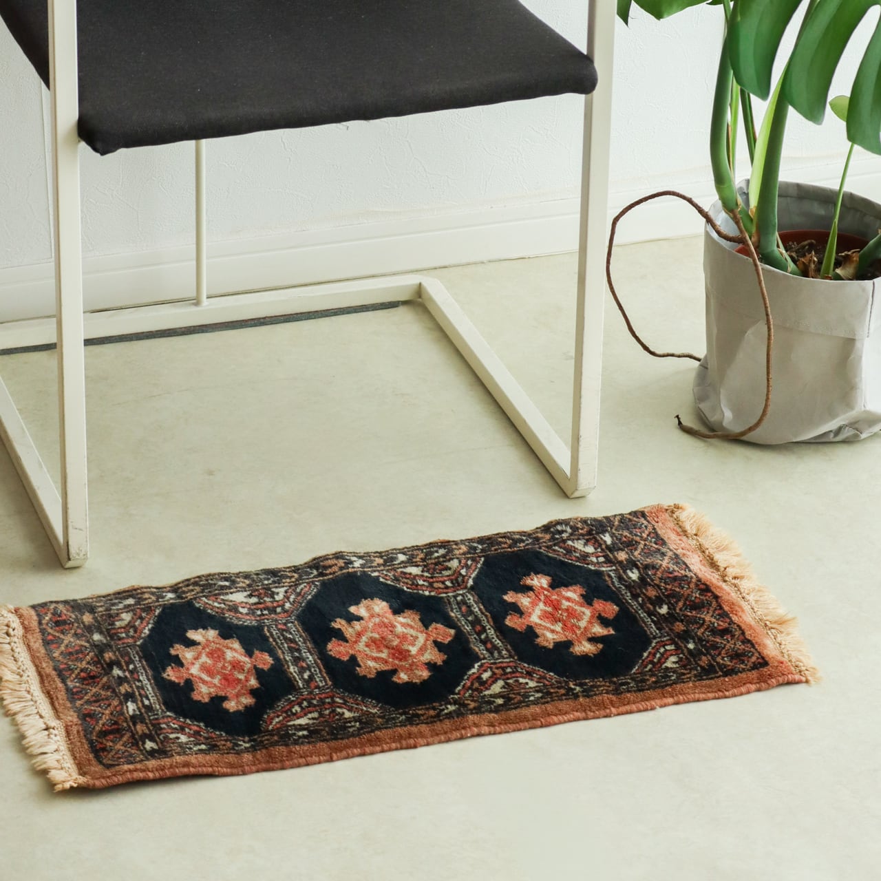 VINTAGE MINI RUNNER RUG