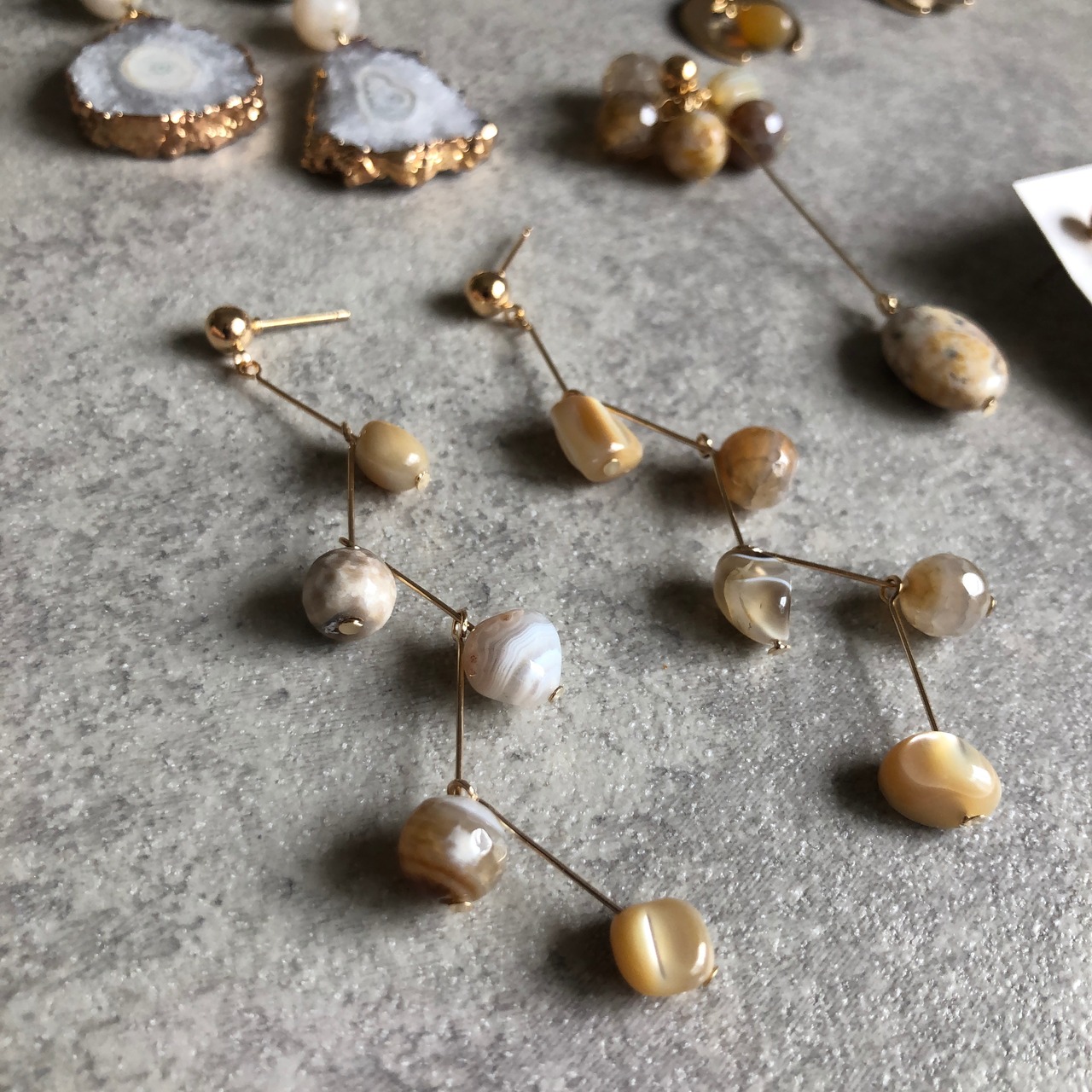 天然石 ジグザグロングピアス/イヤリング サージカルステンレス