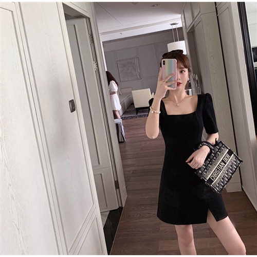 半袖ワンピース エレガント 無地 きれいめ スクエアネック フェミニン 大人可愛い 春服 半袖 ハイウエスト Aラインスカート レディースワンピース レトロ スリムフィット パフスリーブ ミニスカート