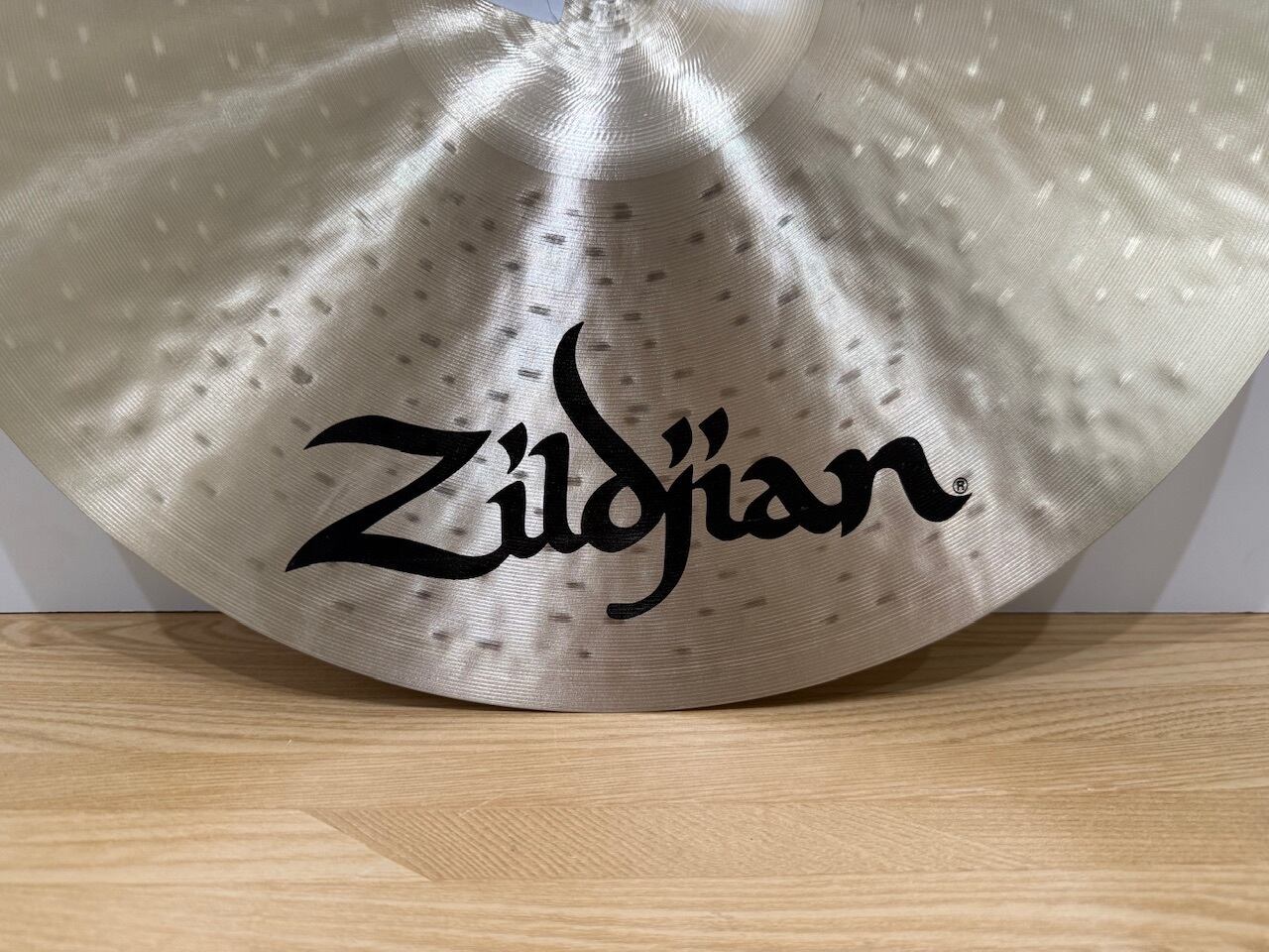 よつぎんちゃく 選定品]Zildjian 16