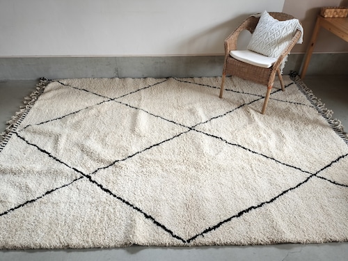 Moroccan rug 290✕214cm No.445