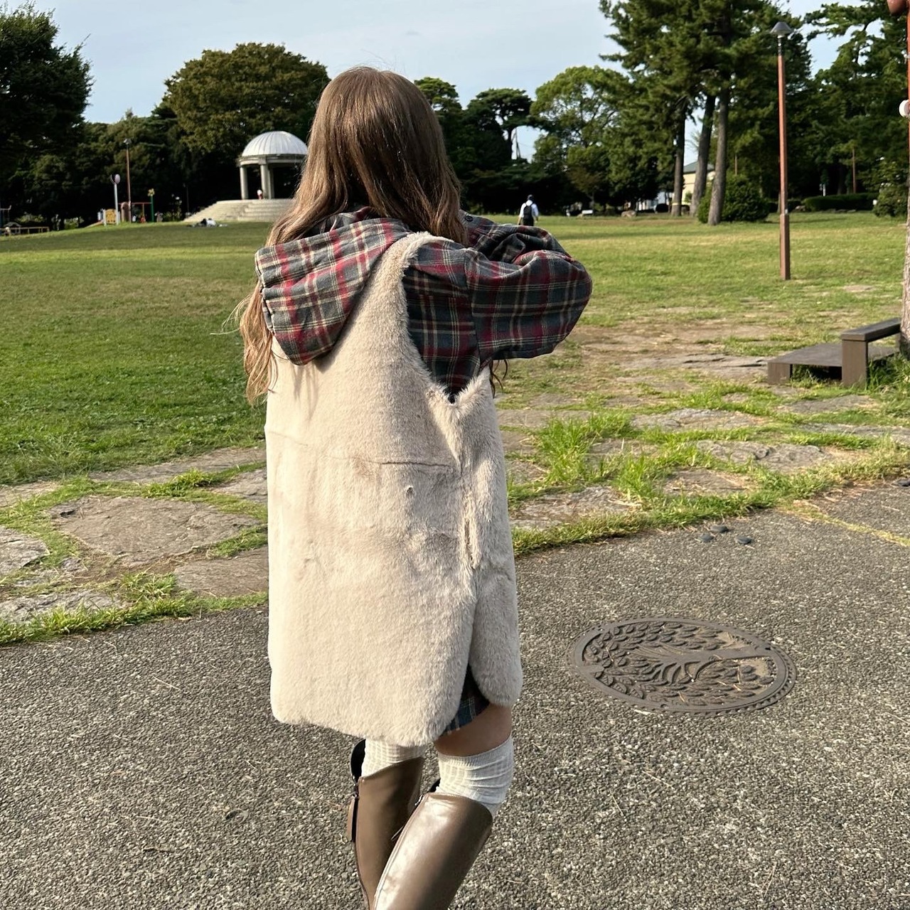 reversible eco far／fake mouton VT／beige